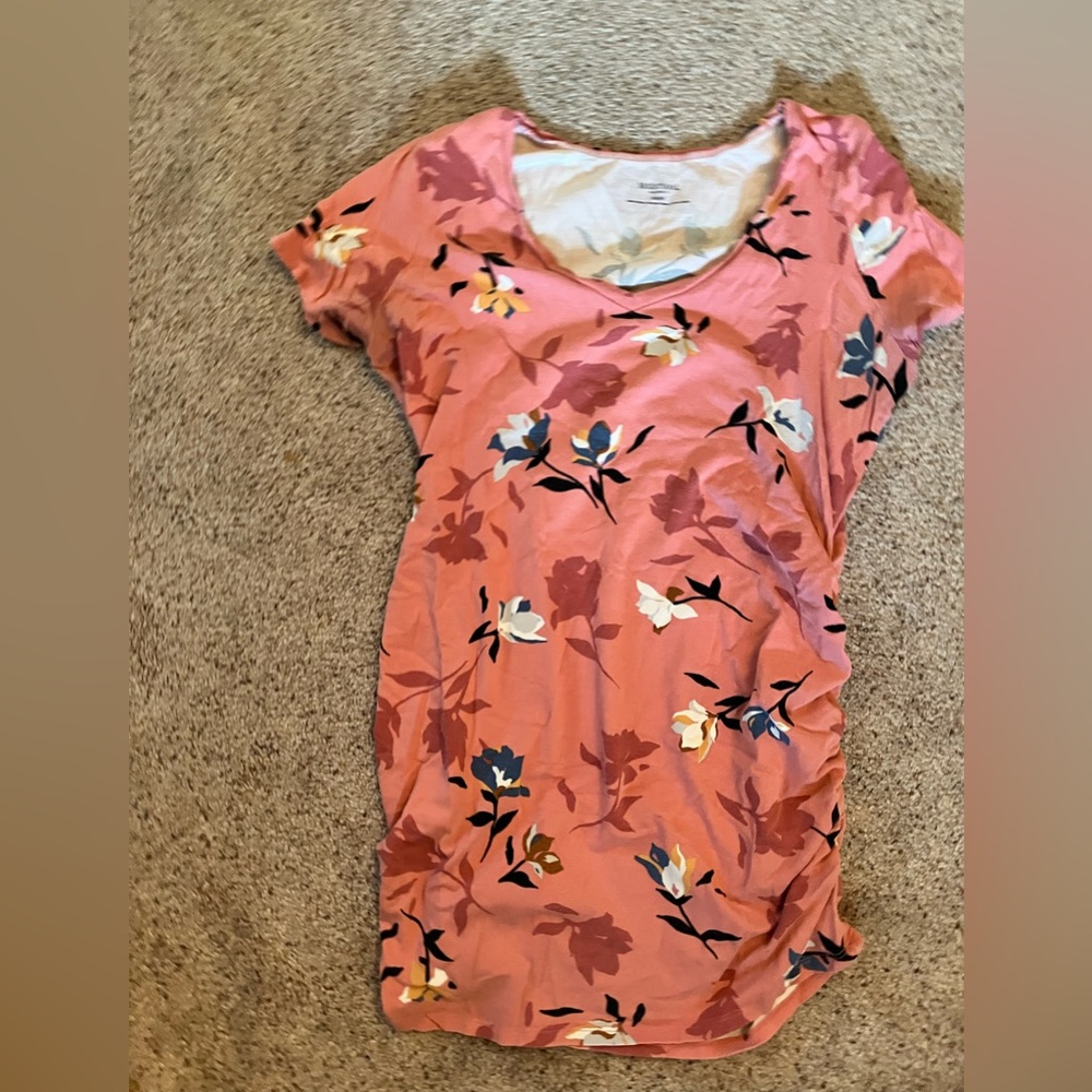 Maternity tshirt